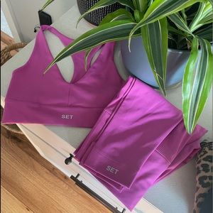 SET leggings and racer V bra